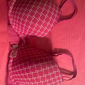 Brand new DKNY push-up bra 34C